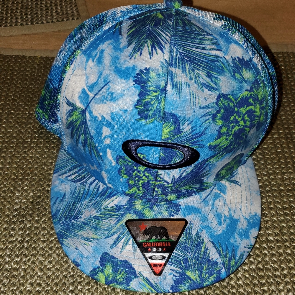 Used snap back